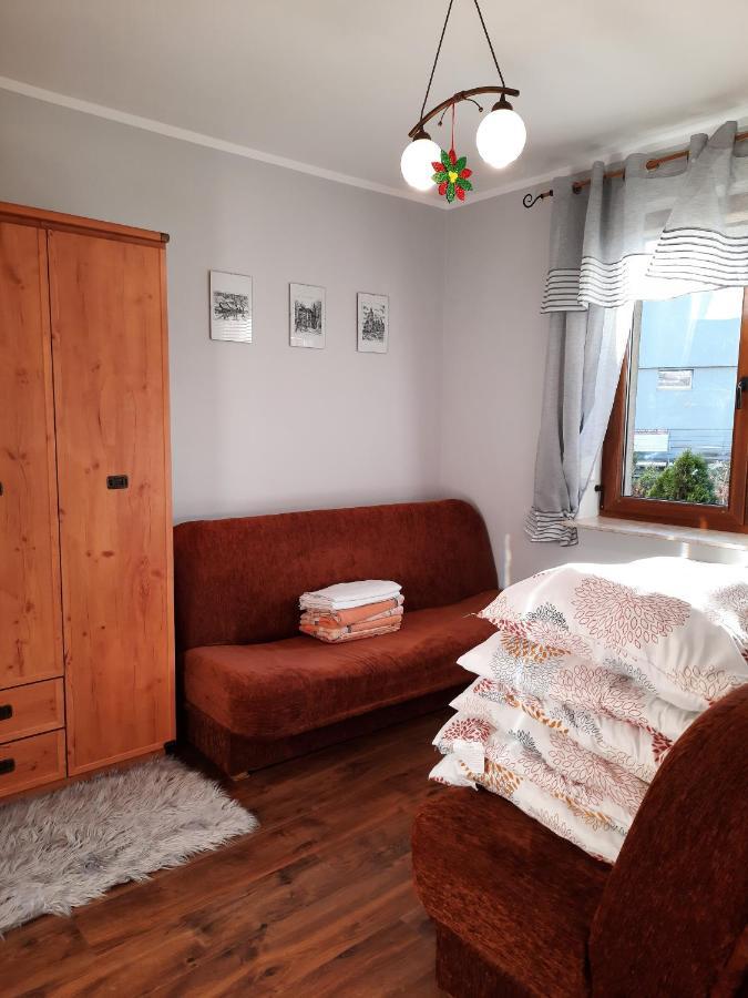Komfortowy Apartament Dwupokojowy Z Tarasem I Garaz อุสตกา ภายนอก รูปภาพ