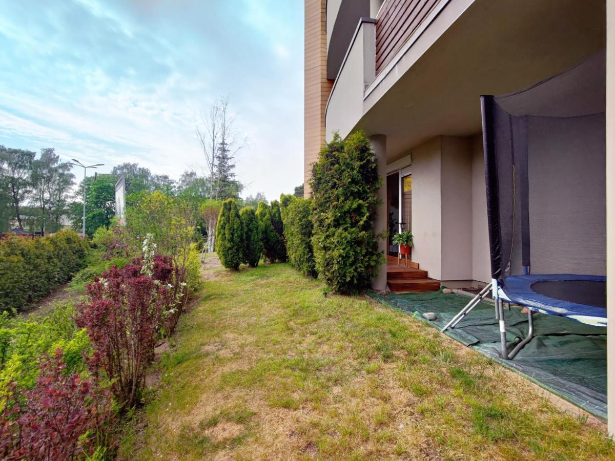Komfortowy Apartament Dwupokojowy Z Tarasem I Garaz อุสตกา ภายนอก รูปภาพ